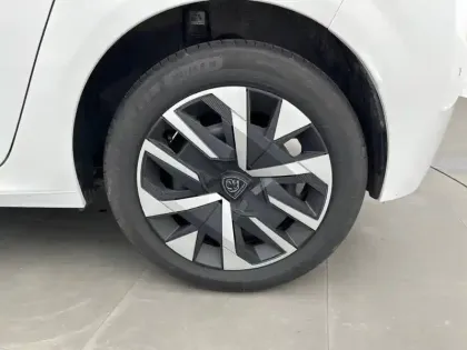 Photo 12 Peugeot 208  Hybrid 100 e-DCS6