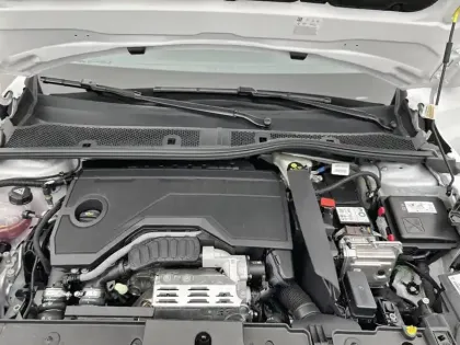 Photo 25 Peugeot 208  Hybrid 100 e-DCS6