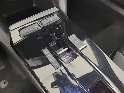 Photo 13 Opel Mokka  Electrique 136 ch & Batterie 50 kWh