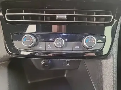 Photo 19 Opel Mokka  Electrique 136 ch & Batterie 50 kWh