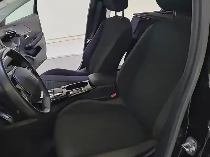 Photo 10 Peugeot 208  Electrique 50 kWh 136ch