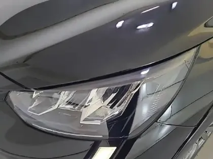 Photo 15 Peugeot 208  Electrique 50 kWh 136ch