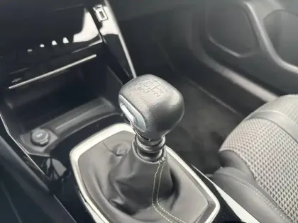 Photo 13 Peugeot 2008  BlueHDi 110 S&S BVM6