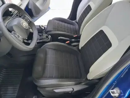 Photo 32 Citroën C3 Gén. IV Ph1 MAX 5