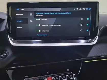 Photo 21 Peugeot 2008  Hybrid 145 e-DCS6