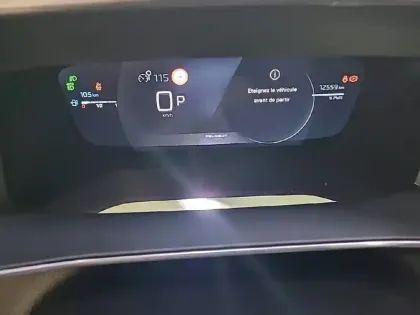 Photo 9 Peugeot 2008  Hybrid 145 e-DCS6