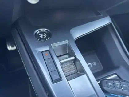 Photo 13 Peugeot 408  PHEV 225 e-EAT8