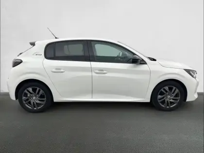 Photo 63 Peugeot 208  PureTech 75 S&S BVM5