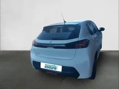 Photo 24 Peugeot 208  PureTech 75 S&S BVM5
