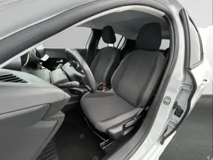 Photo 70 Peugeot 208  PureTech 75 S&S BVM5