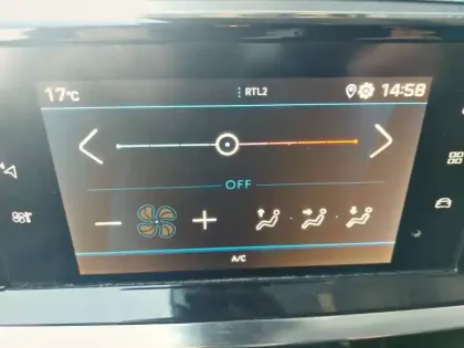 Photo 19 Peugeot 208  PureTech 75 S&S BVM5