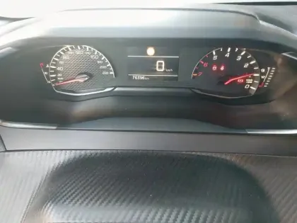 Photo 9 Peugeot 208  PureTech 75 S&S BVM5