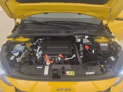 Photo 25 Peugeot 208  Electrique 50 kWh 136ch