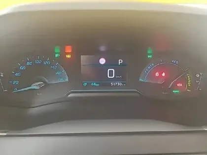 Photo 9 Peugeot 208  Electrique 50 kWh 136ch