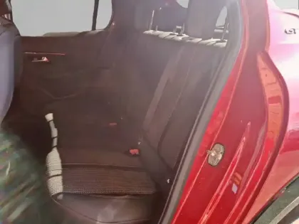 Photo 11 Peugeot 208  BlueHDi 100 S&S BVM6