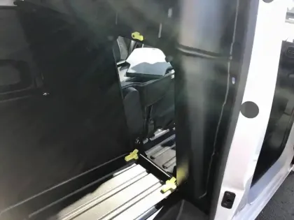 Photo 20 Peugeot Partner  FGN DIESEL 100 CH M MANUELLE