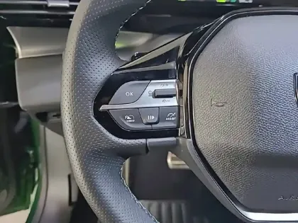 Photo 47 Peugeot 308 Gén. III Ph1 GT 5