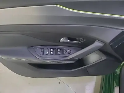 Photo 39 Peugeot 308 Gén. III Ph1 GT 5