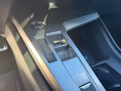 Photo 13 Peugeot 308  Hybrid 136 e-DCS6