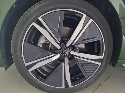 Photo 32 Peugeot 308 Gén. III Ph1 GT 5