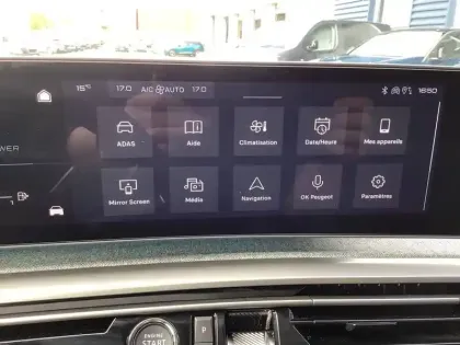 Photo 61 Peugeot 3008  Hybrid 145 e-DCS6