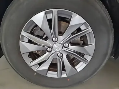 Photo 12 Peugeot 2008  Electrique 136 ch