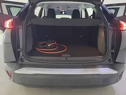 Photo 5 Peugeot 2008  Electrique 136 ch