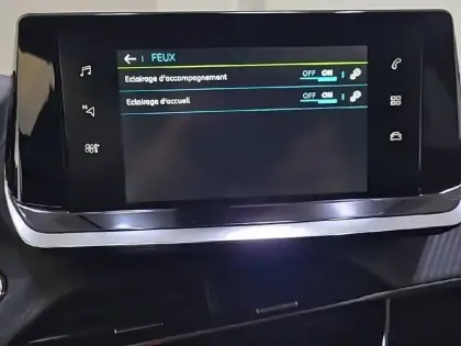 Photo 22 Peugeot 2008  Electrique 136 ch