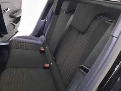 Photo 11 Peugeot 2008  Electrique 136 ch