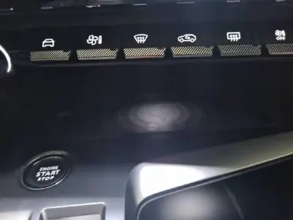 Photo 32 Peugeot 308  PHEV 180 e-EAT8