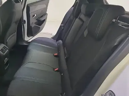 Photo 17 Peugeot 308  PHEV 180 e-EAT8