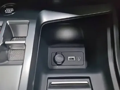 Photo 30 Peugeot 308  PHEV 180 e-EAT8