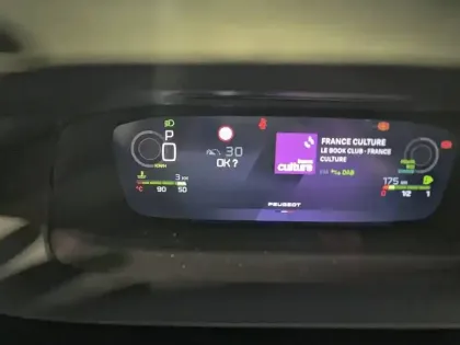 Photo 18 Peugeot 308  SW Hybrid 145 e-DCS6