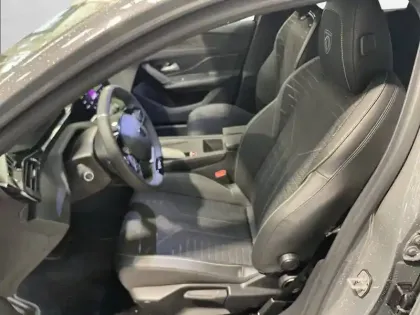 Photo 10 Peugeot 308  SW Hybrid 145 e-DCS6