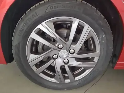 Photo 12 Peugeot 208  PureTech 100 S&S BVM6