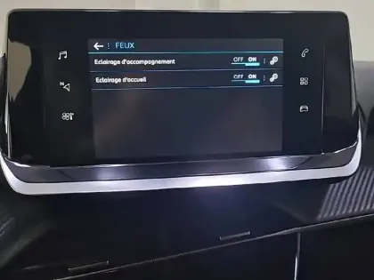 Photo 22 Peugeot 208  PureTech 100 S&S BVM6