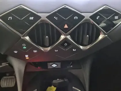 Photo 94 DS DS 3 DS3 Crossback E-Tense