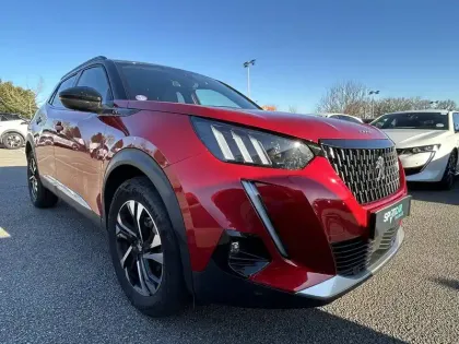 Photo 6 Peugeot 2008  PureTech 130 S&S EAT8