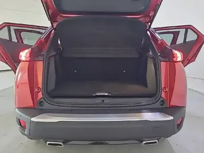 Photo 14 Peugeot 2008  PureTech 130 S&S EAT8
