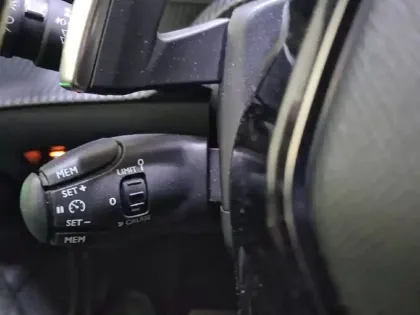 Photo 35 Peugeot 2008  PureTech 130 S&S EAT8