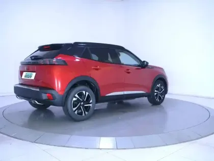 Photo 13 Peugeot 2008  PureTech 130 S&S EAT8