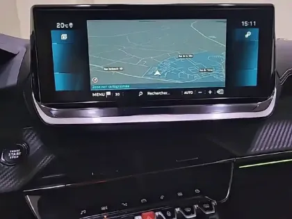 Photo 27 Peugeot 2008  PureTech 130 S&S EAT8