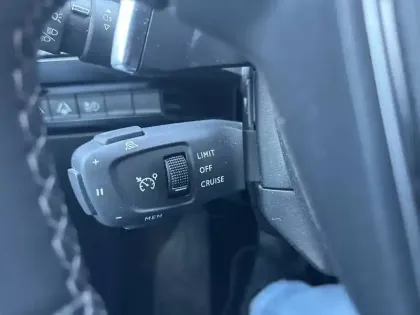 Photo 18 Peugeot 508  Hybrid 225 e-EAT8