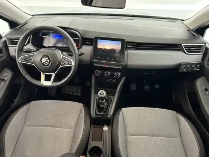 Photo 46 Renault Clio  Blue dCi 100 ch GSR2
