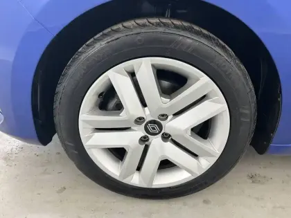 Photo 36 Renault Clio  Blue dCi 100 ch GSR2