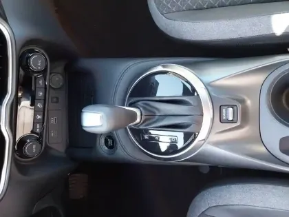 Photo 12 Nissan Juke  HYBRID 143