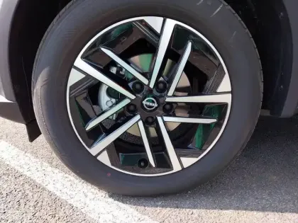 Photo 18 Nissan Juke  HYBRID 143