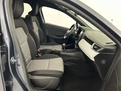 Photo 13 Renault Clio Gén. V (BJA) Ph1 Limited 5