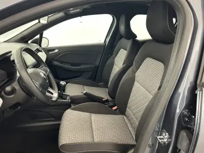 Photo 9 Renault Clio Gén. V (BJA) Ph1 Limited 5