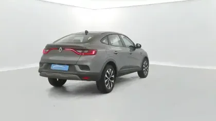 Photo 31 Renault Arkana  TCe 140 EDC FAP